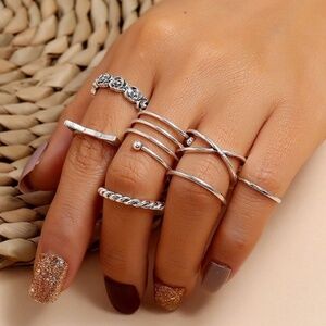 *CATERINA* 7-Pc Simple Silver Fashion Ring Set